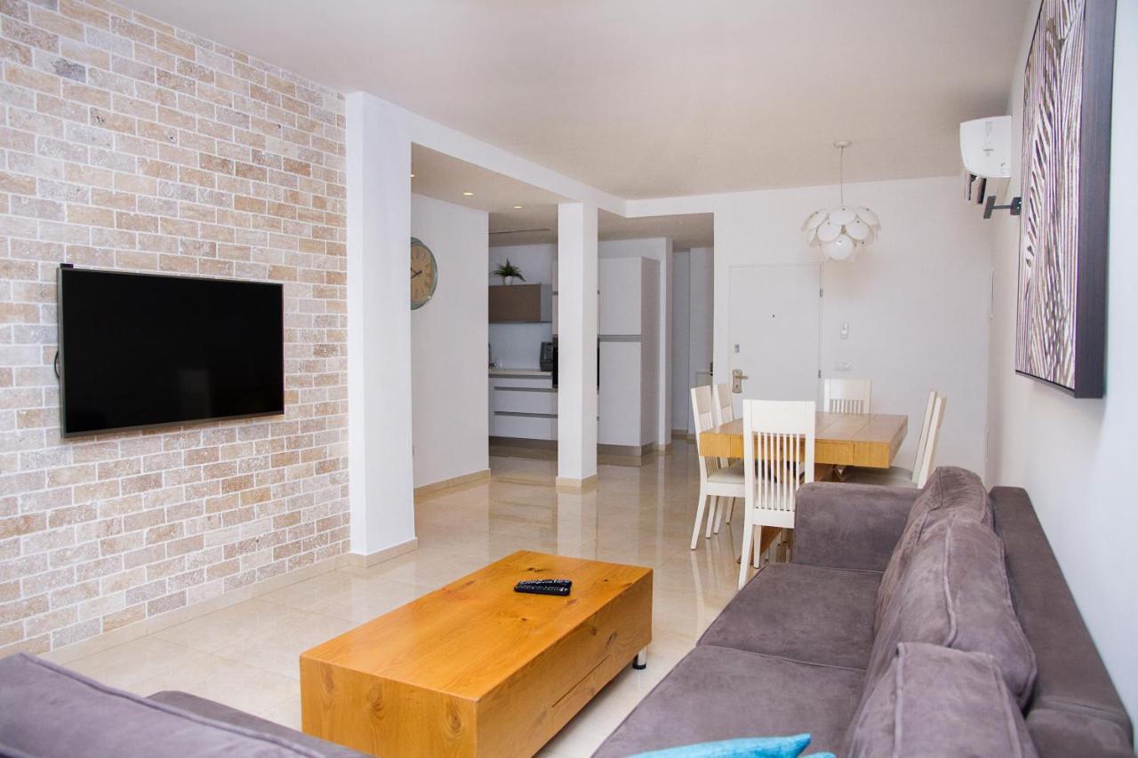 Apartments4you Etsel Bat Yam Extérieur photo