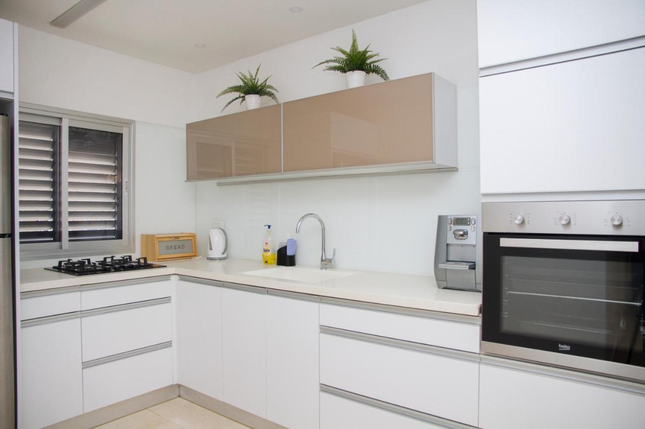 Apartments4you Etsel Bat Yam Extérieur photo
