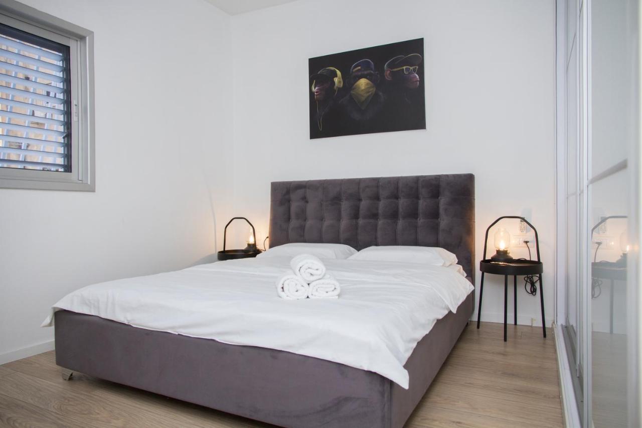 Apartments4you Etsel Bat Yam Extérieur photo