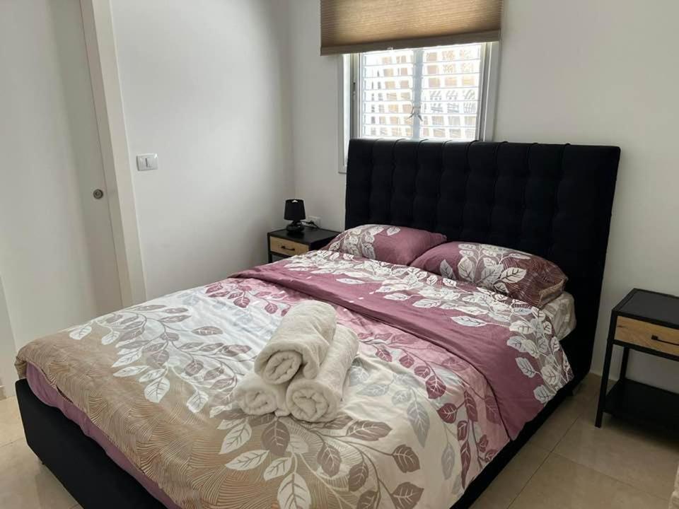 Apartments4you Etsel Bat Yam Extérieur photo